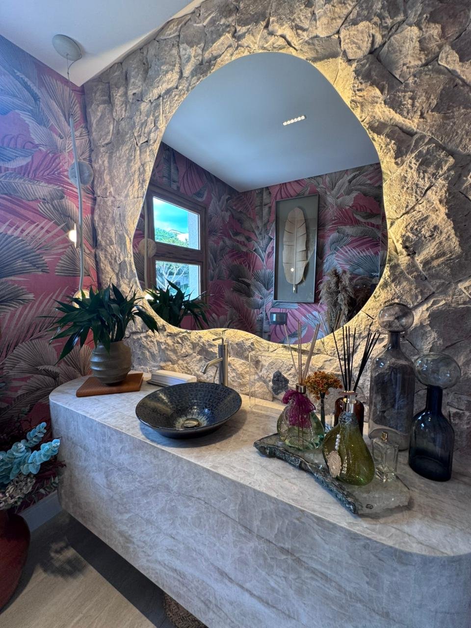 Espelho Orgânico iluminado