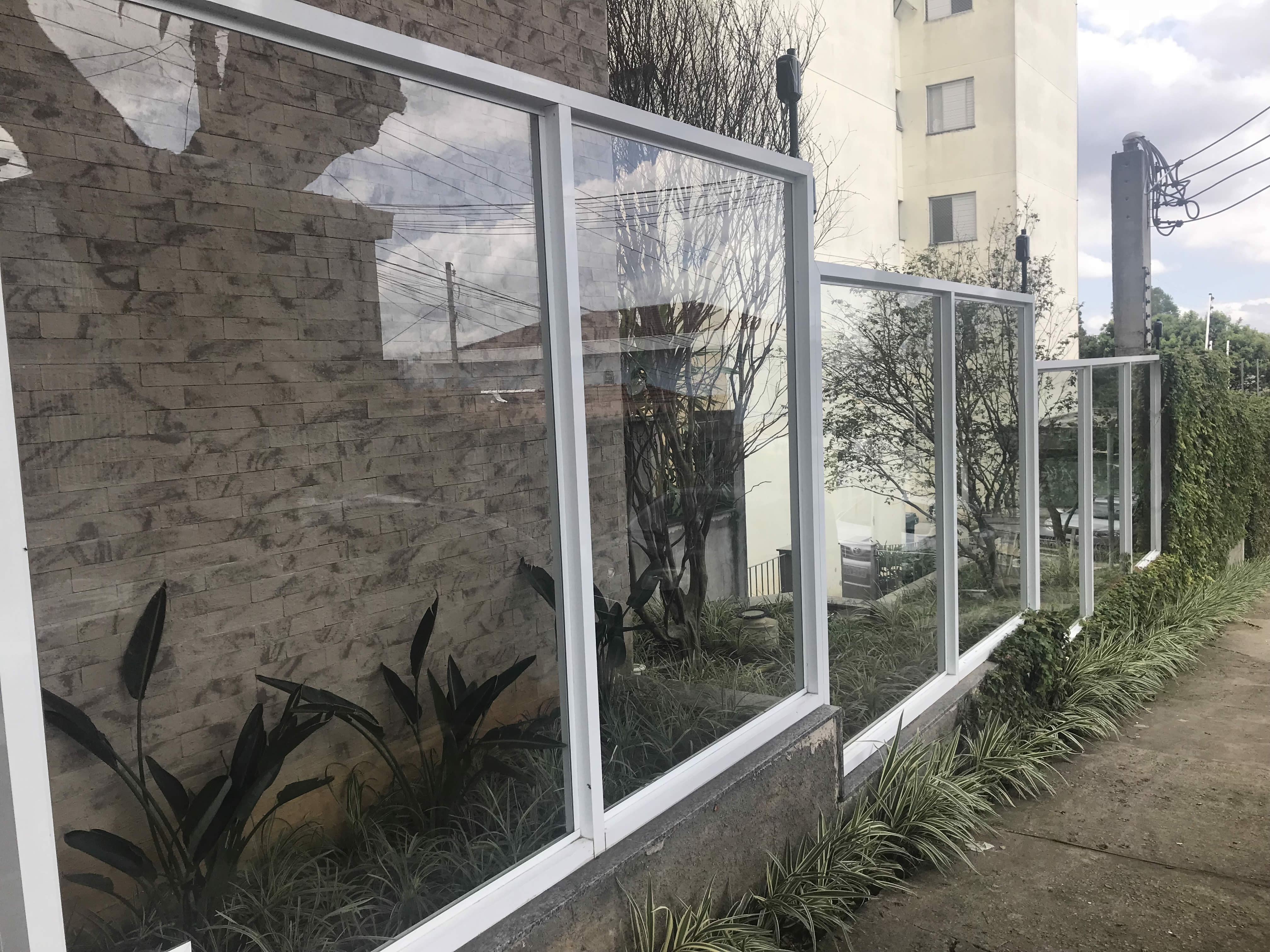 Muro de Vidro estrutura alumínio